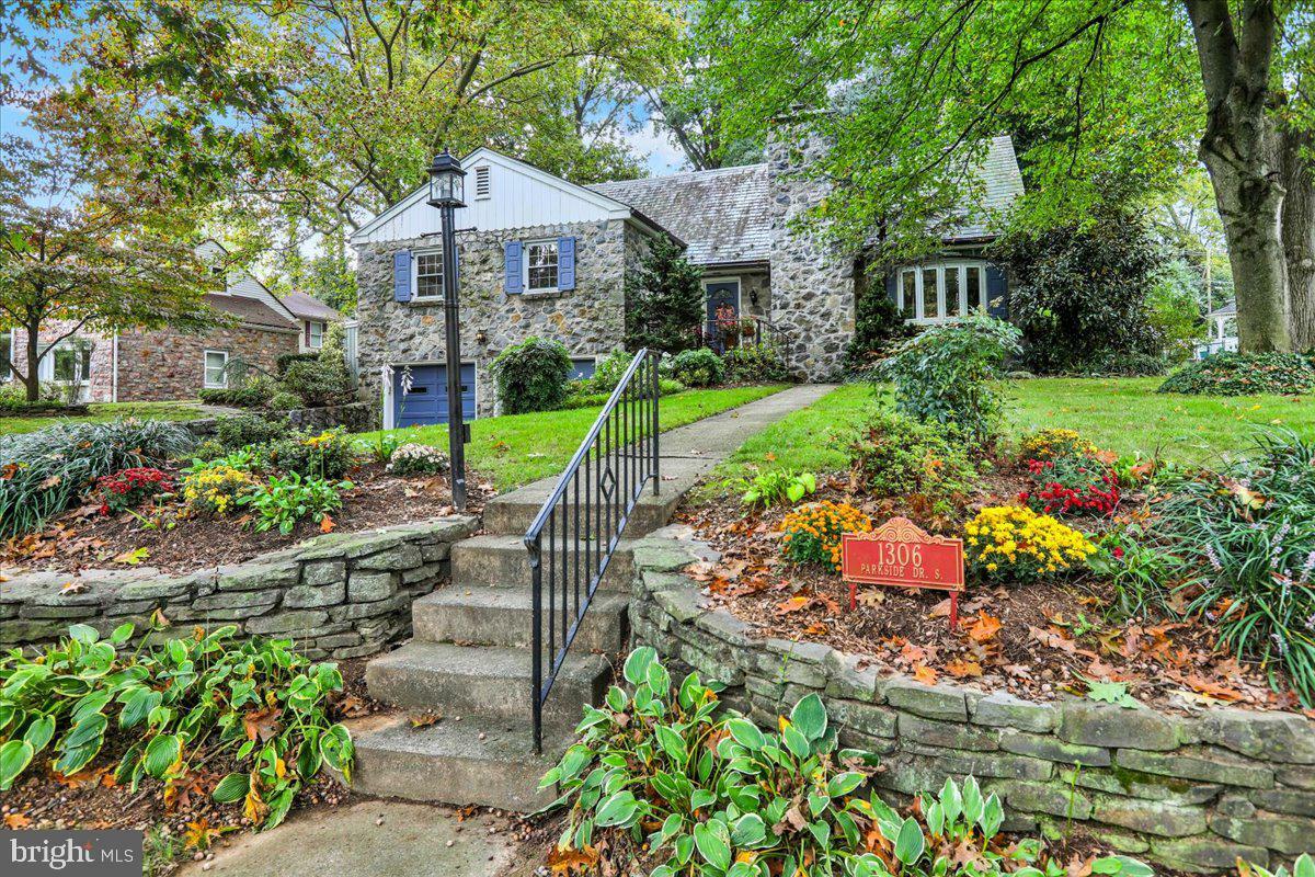 Property Photo:  1306 Parkside Dr S  PA 19610 