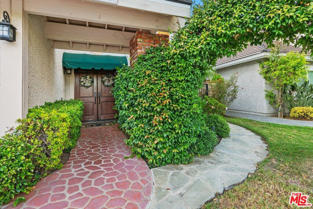 Property Photo:  29921 Trail Creek Dr  CA 91301 