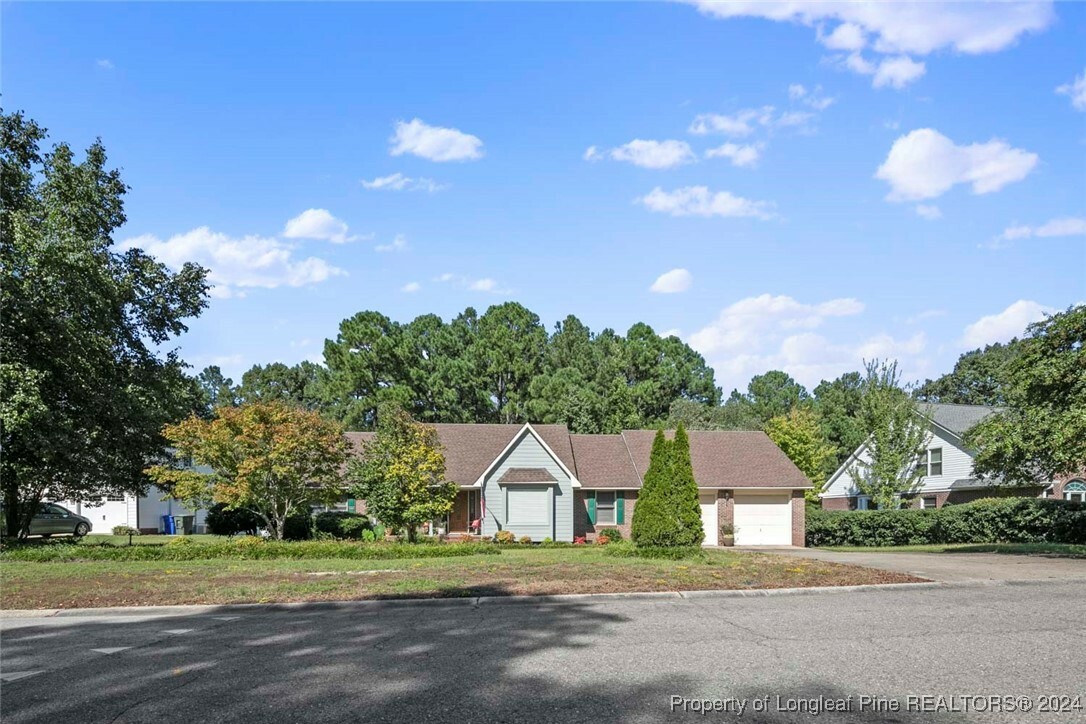 Property Photo:  204 Shawcroft Road  NC 28311 