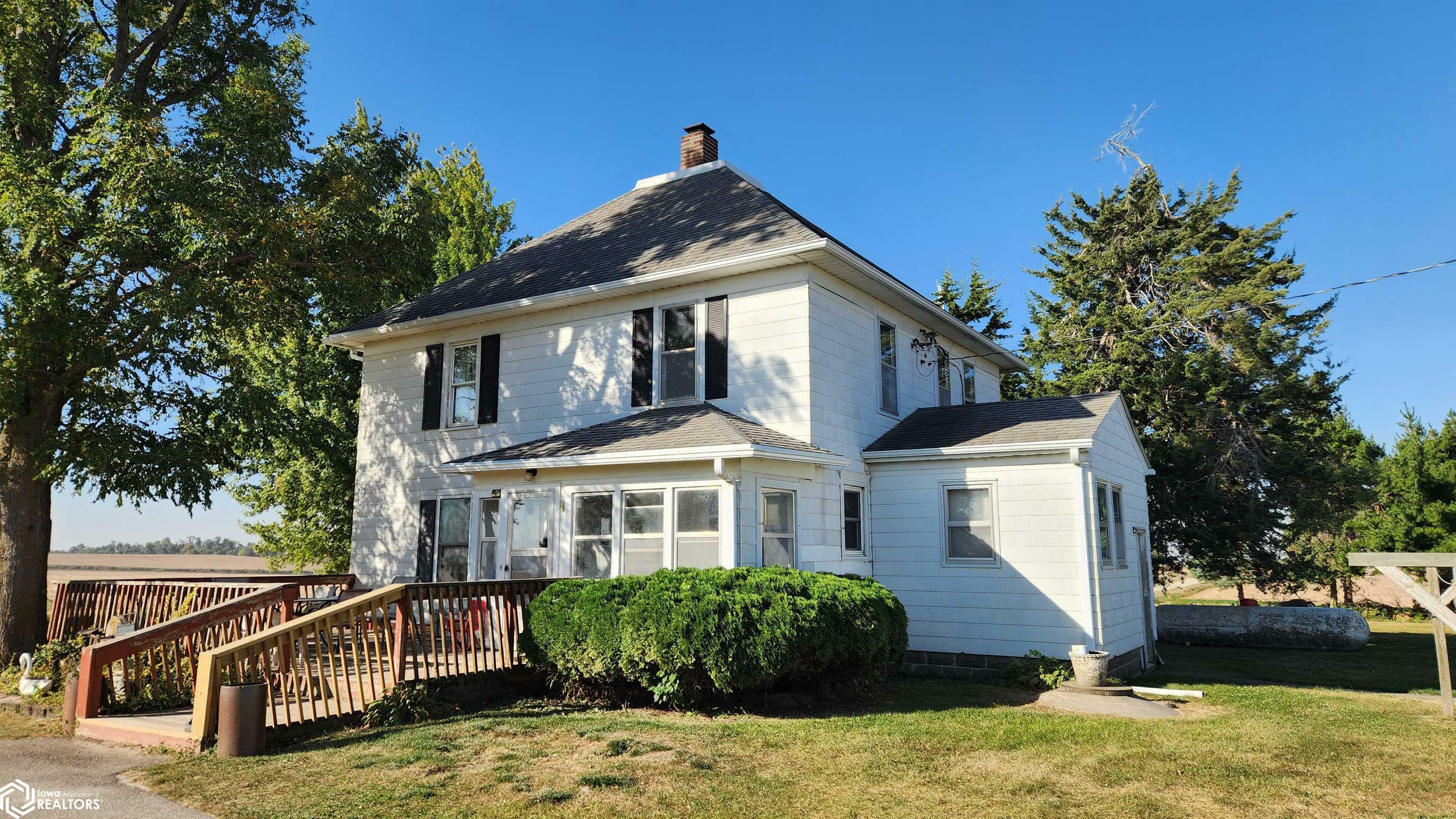 Property Photo: 1033 270th Street IA 50632