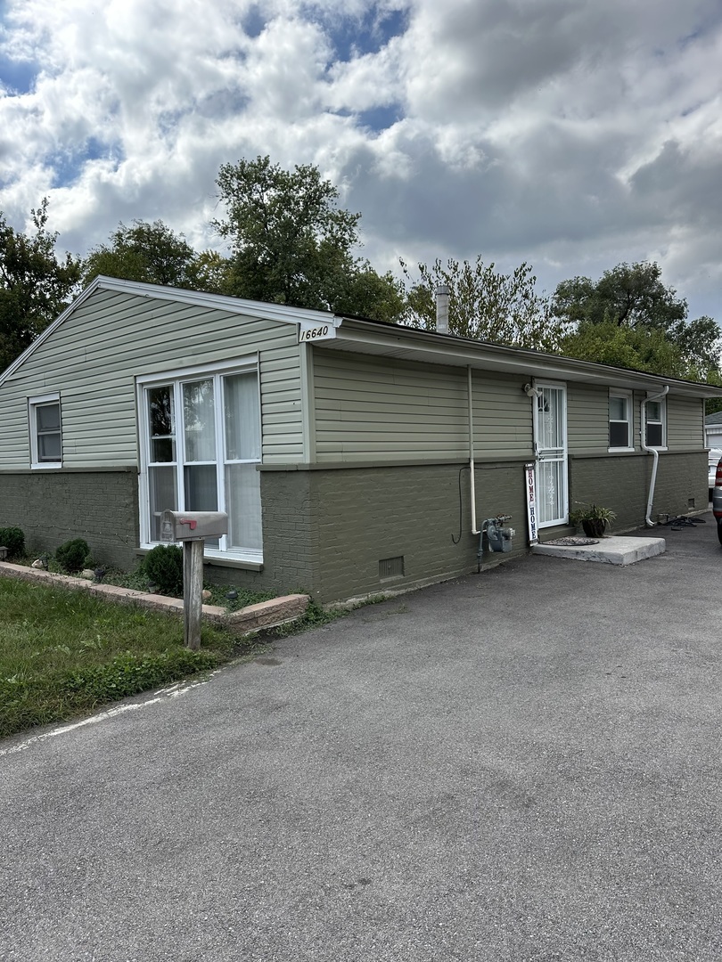 Property Photo:  16640 Marshfield Avenue  IL 60428 