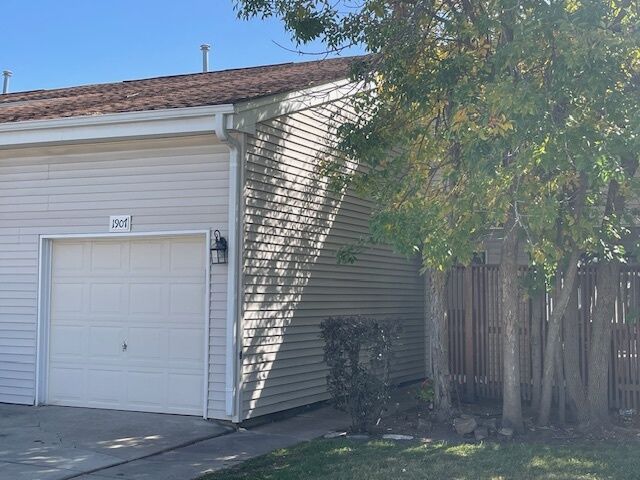 Property Photo:  1907 N Alpine Drive N  IL 60139 