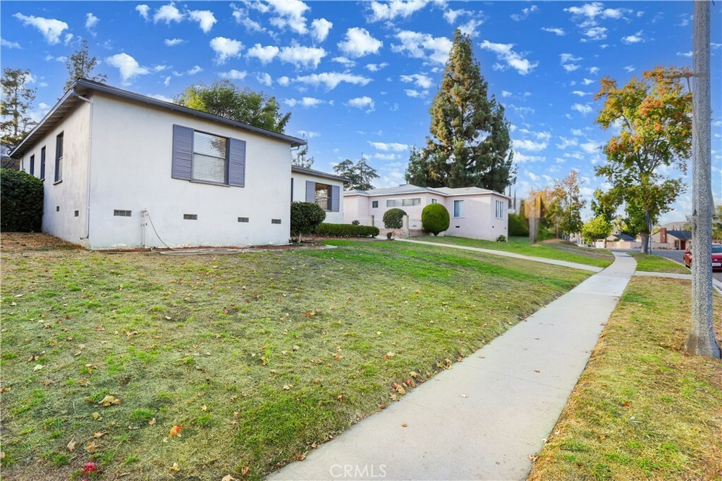 Property Photo:  2305 Hathaway Avenue  CA 91803 