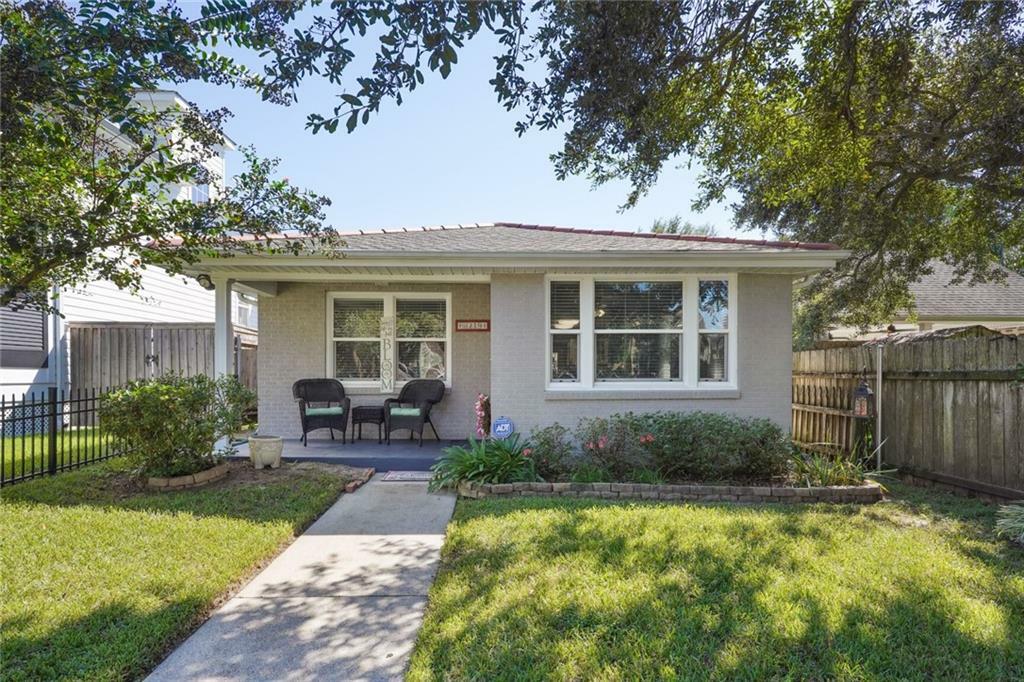 Property Photo:  6219 General Diaz Street  LA 70124 