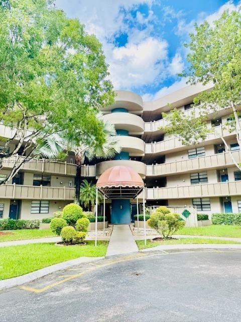 901 Colony Point Cir 509  Pembroke Pines FL 33026 photo