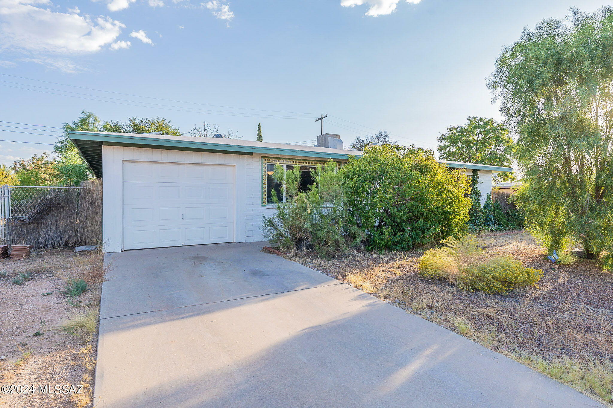 Property Photo:  6732 E 39th Street  AZ 85730 