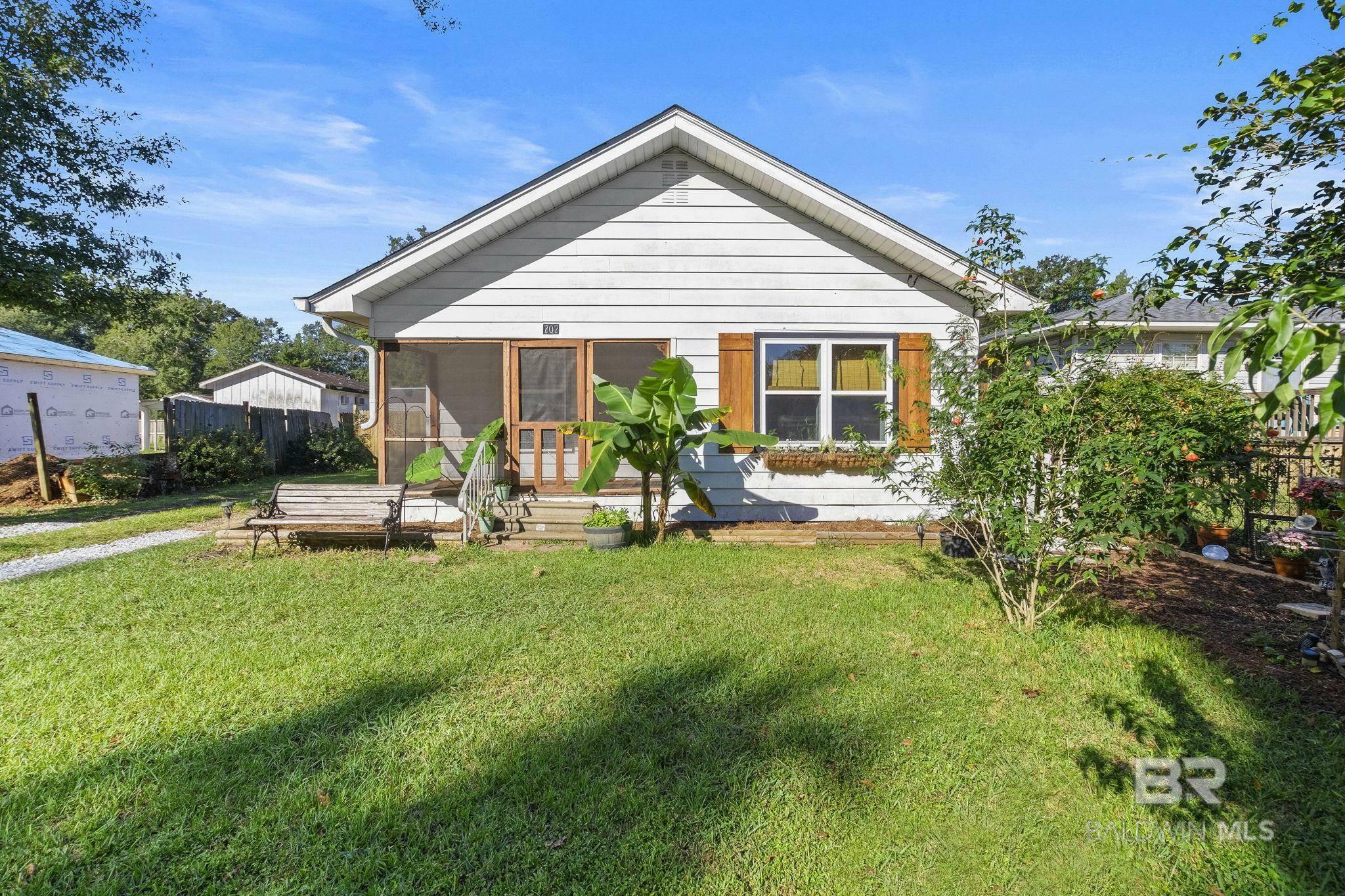 Property Photo:  707 N Cedar Street  AL 36535 