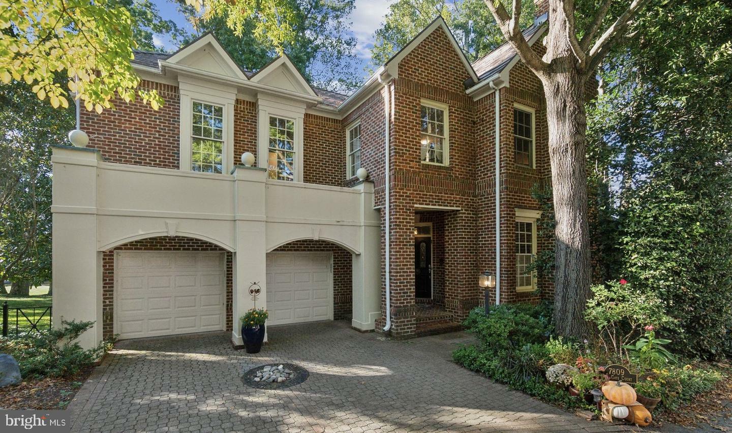 Property Photo:  7809 Fox Gate Court  MD 20817 