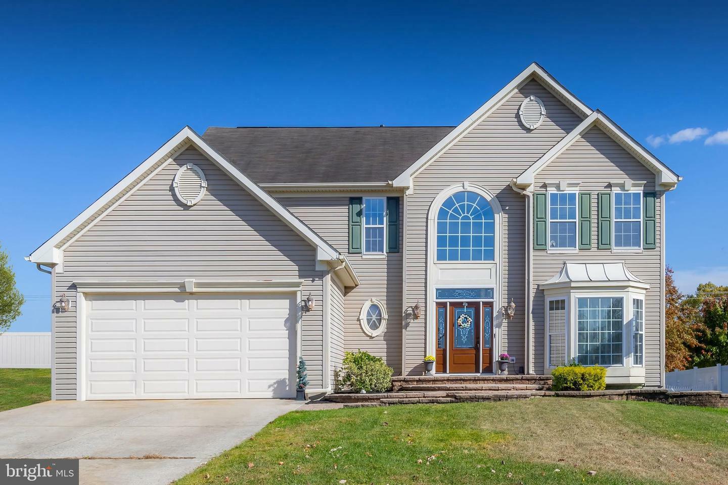 Property Photo:  740 Sherwood Drive  NJ 08094 