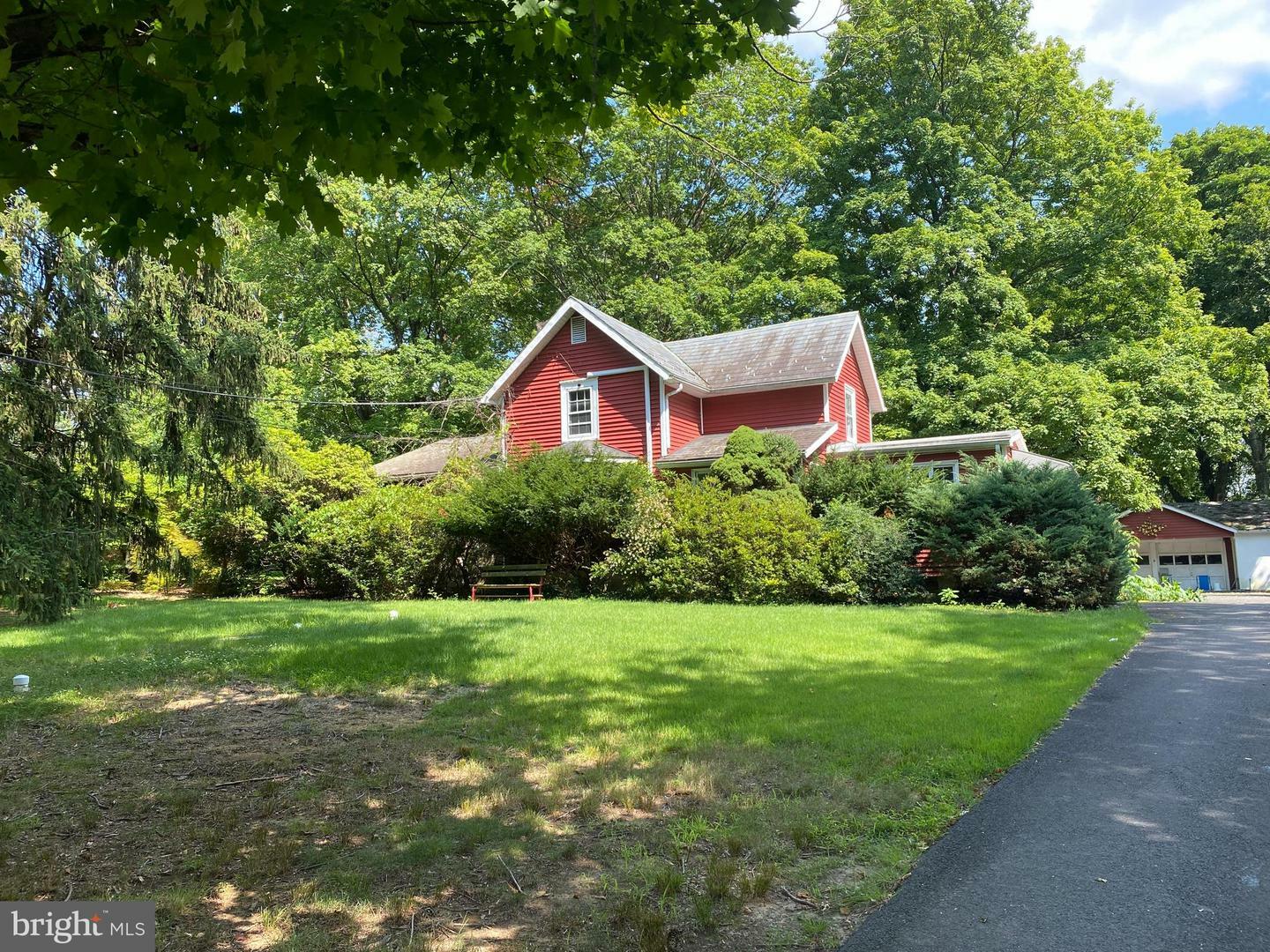 Property Photo:  631 Spring Valley Road  PA 18901 