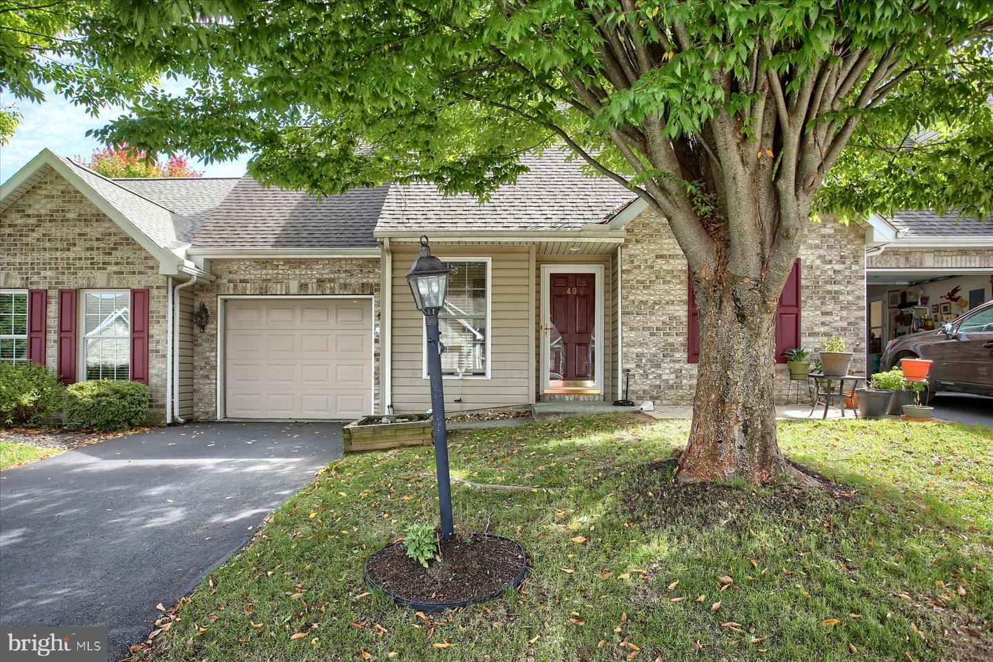 Property Photo:  49 Summerfield Drive  PA 17015 