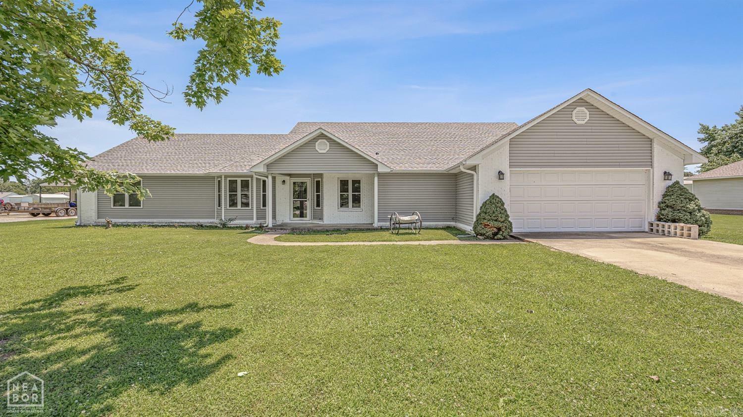 Property Photo: 210 Cr 620 AR 72404