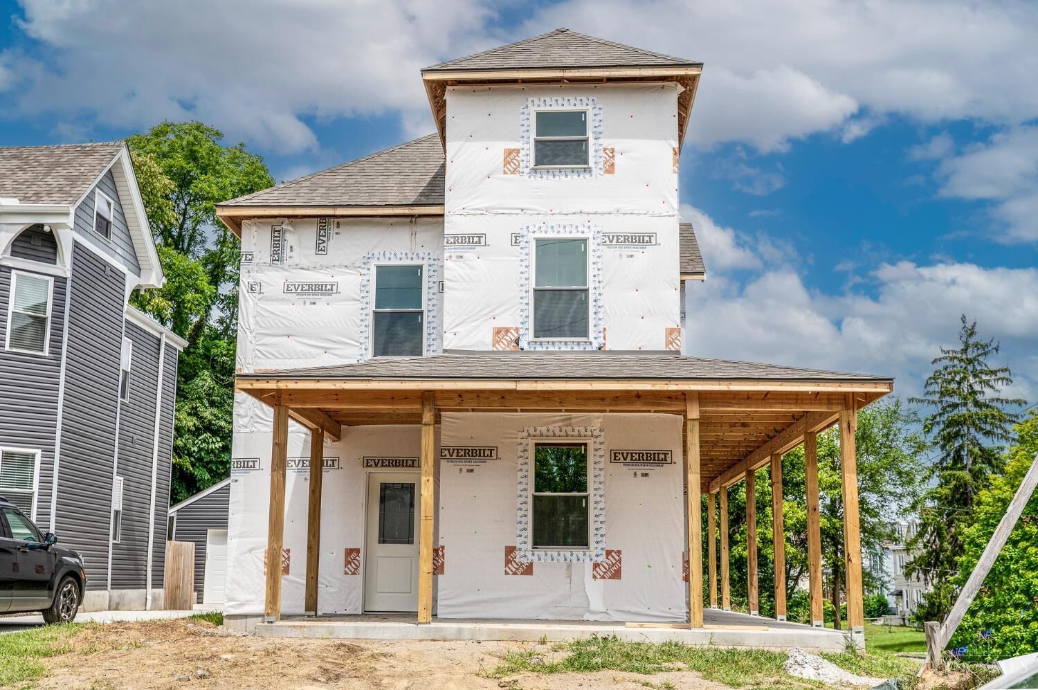 Property Photo: 1736 Hewitt Avenue OH 45207