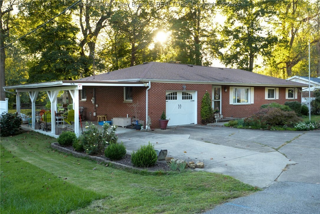 Property Photo:  113 Clinton Avenue  WV 25177 