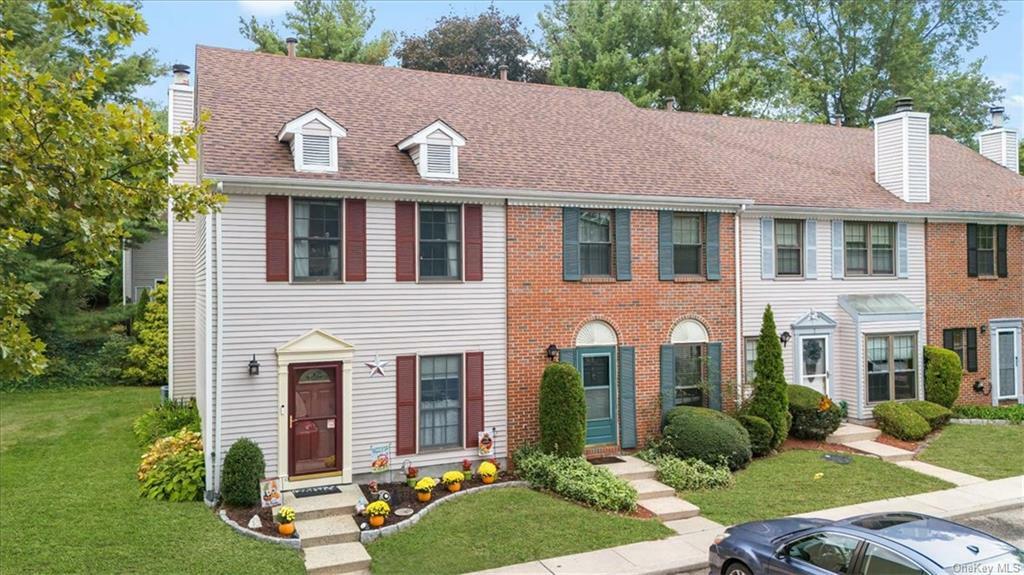 Property Photo:  5 Poplar Circle  NY 10566 