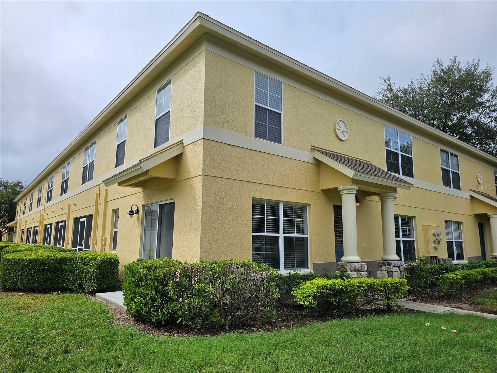 Property Photo:  3457 Castle Stone Court  FL 33594 