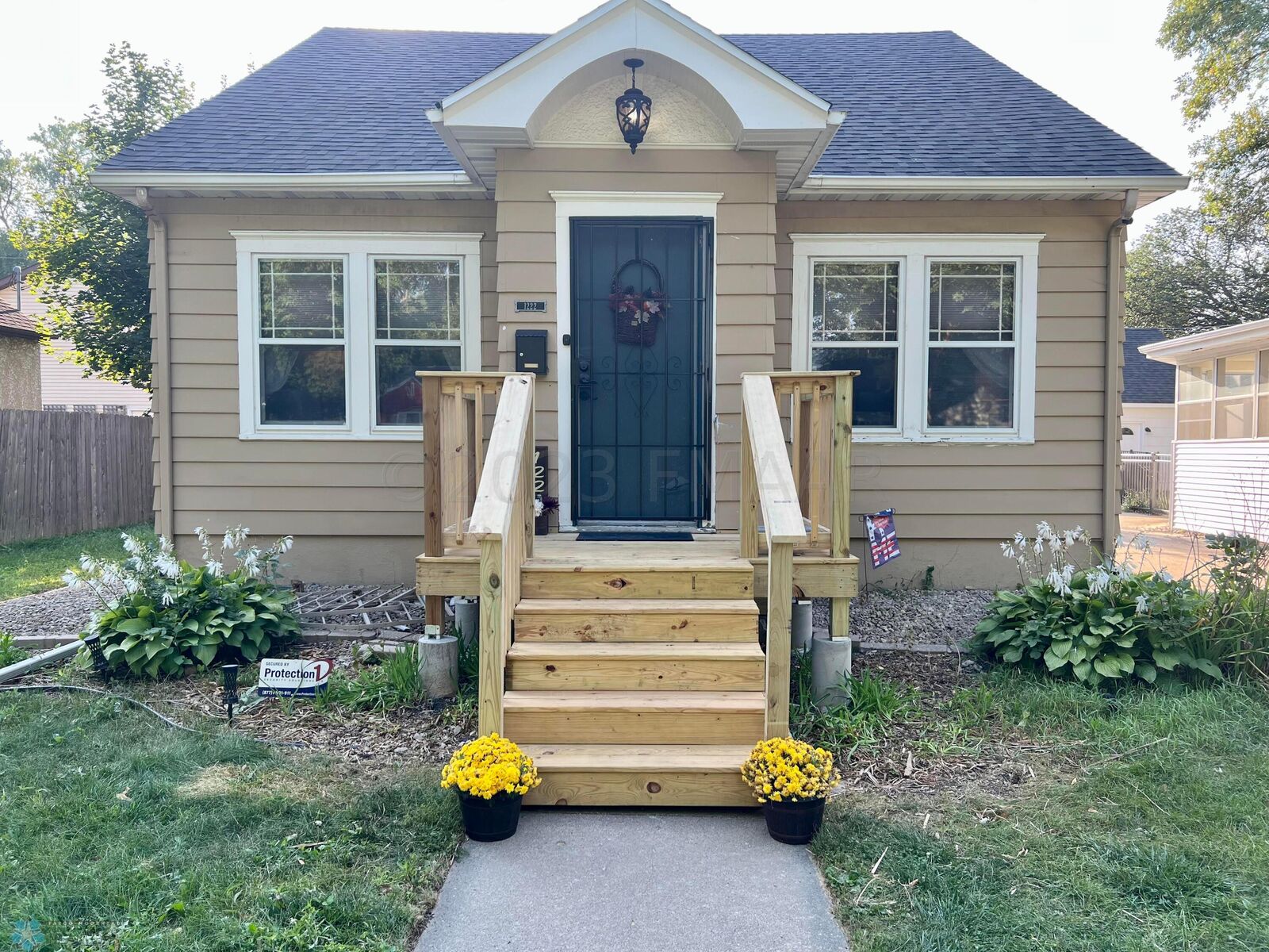 Property Photo: 1222 2nd Street N ND 58102