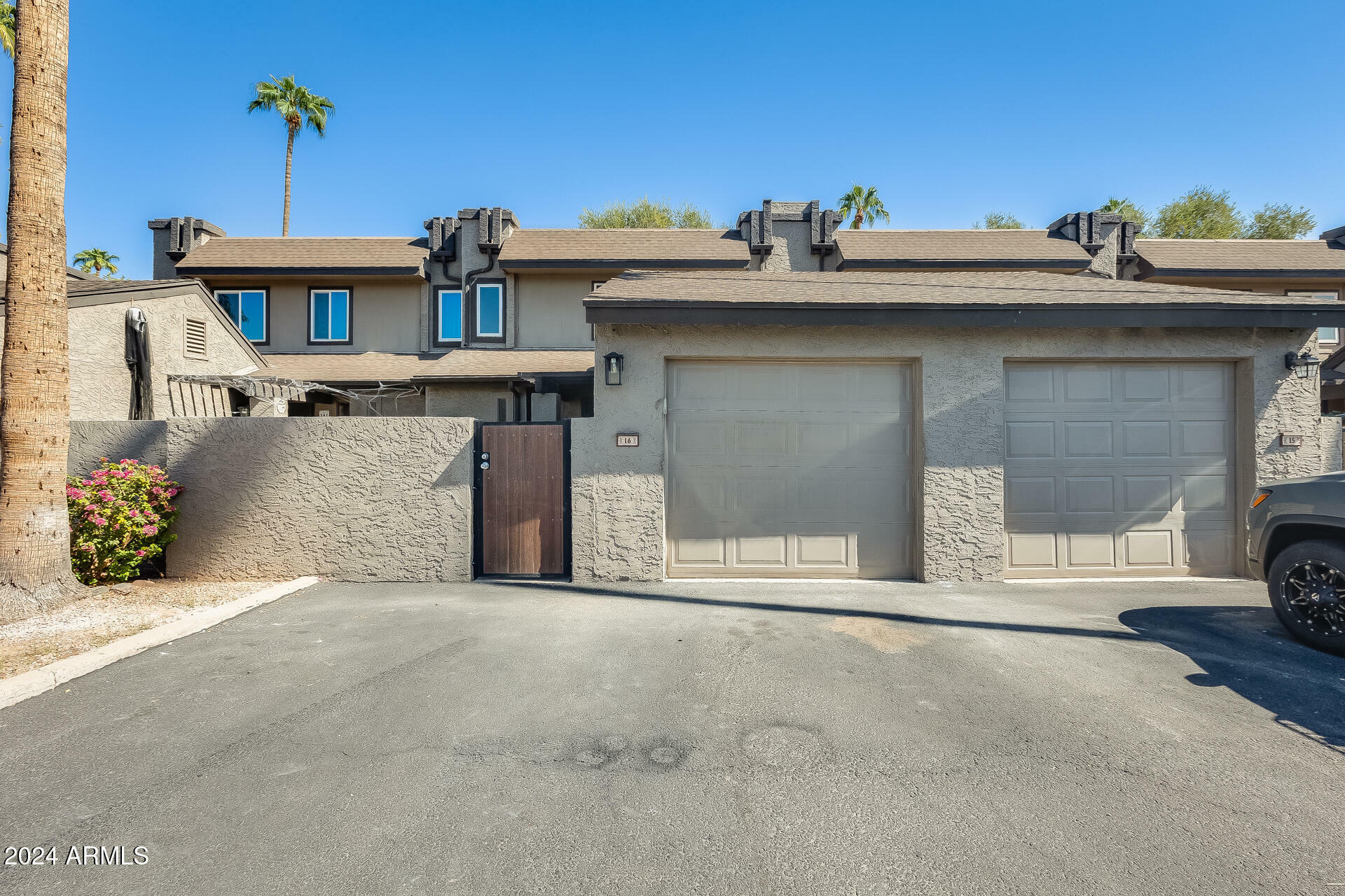 Property Photo:  2232 W Lindner Avenue 16  AZ 85202 