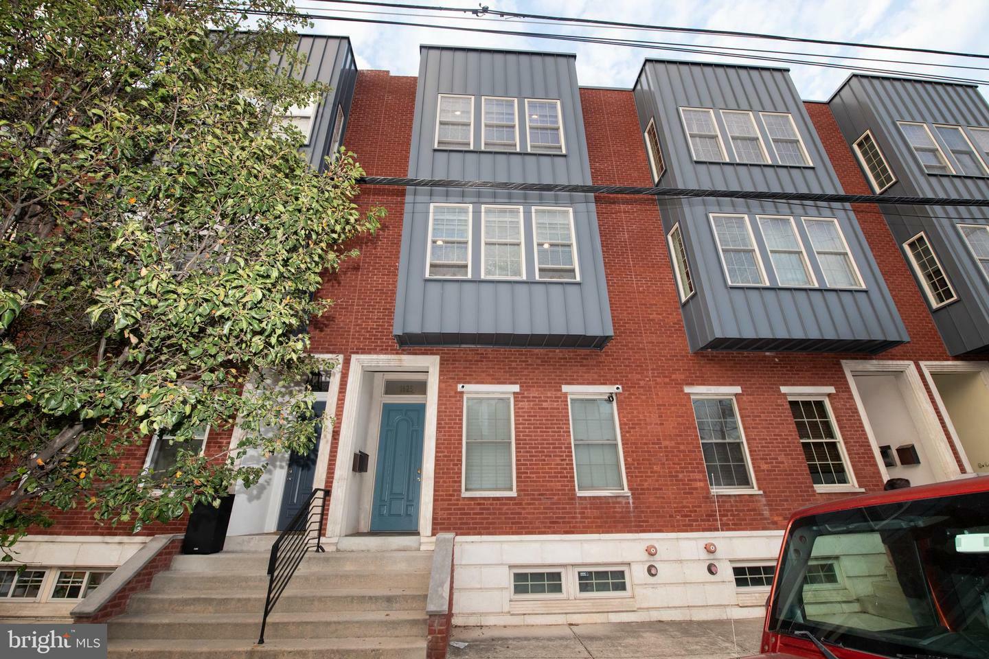 Property Photo:  1625 Fairmount Avenue B  PA 19130 