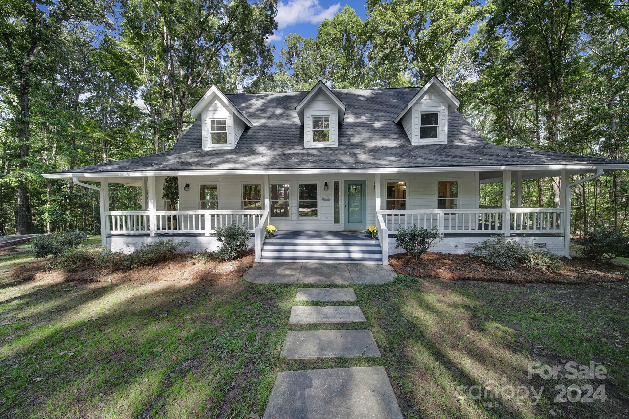 Property Photo:  17929 Pages Pond Court  NC 28036 