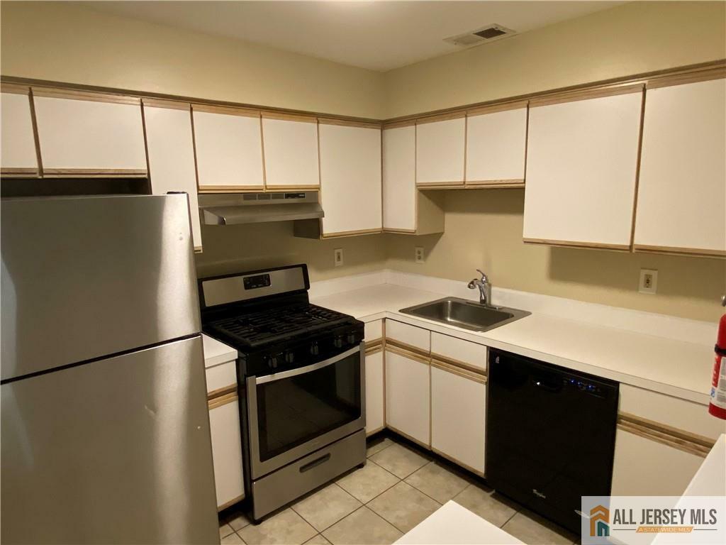 Property Photo:  912 Waterford Drive 912  NJ 08817 