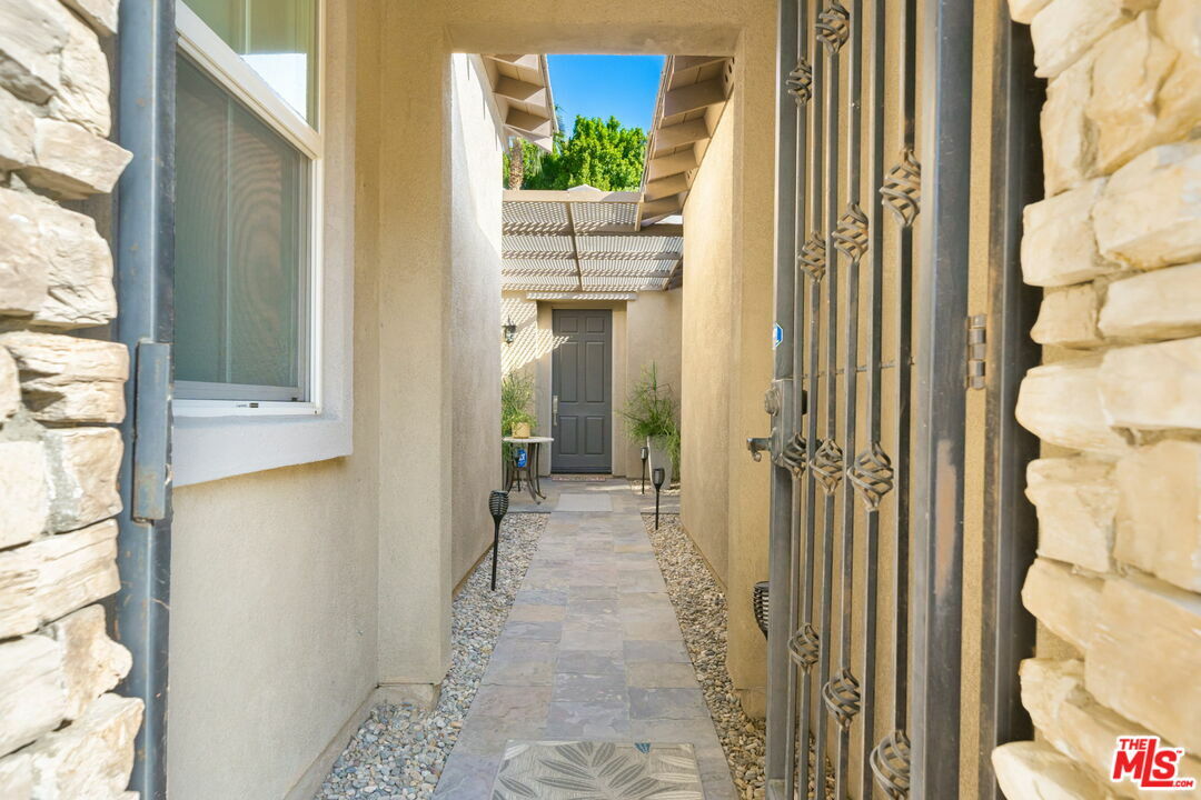 Property Photo:  110   Shoreline Dr  CA 92270 