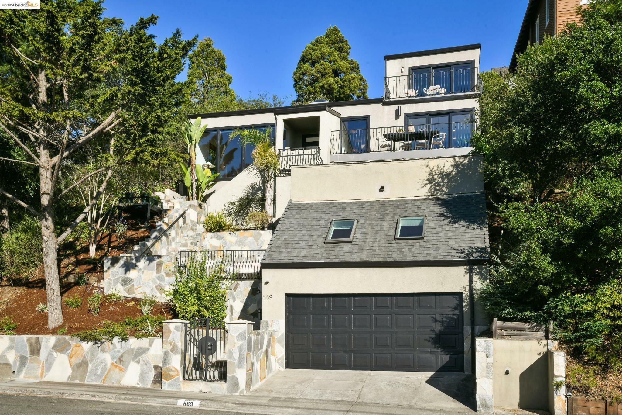 Property Photo:  669 Euclid Ave  CA 94708 