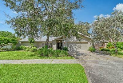 Property Photo:  6511 Waterford Circle  FL 34238 