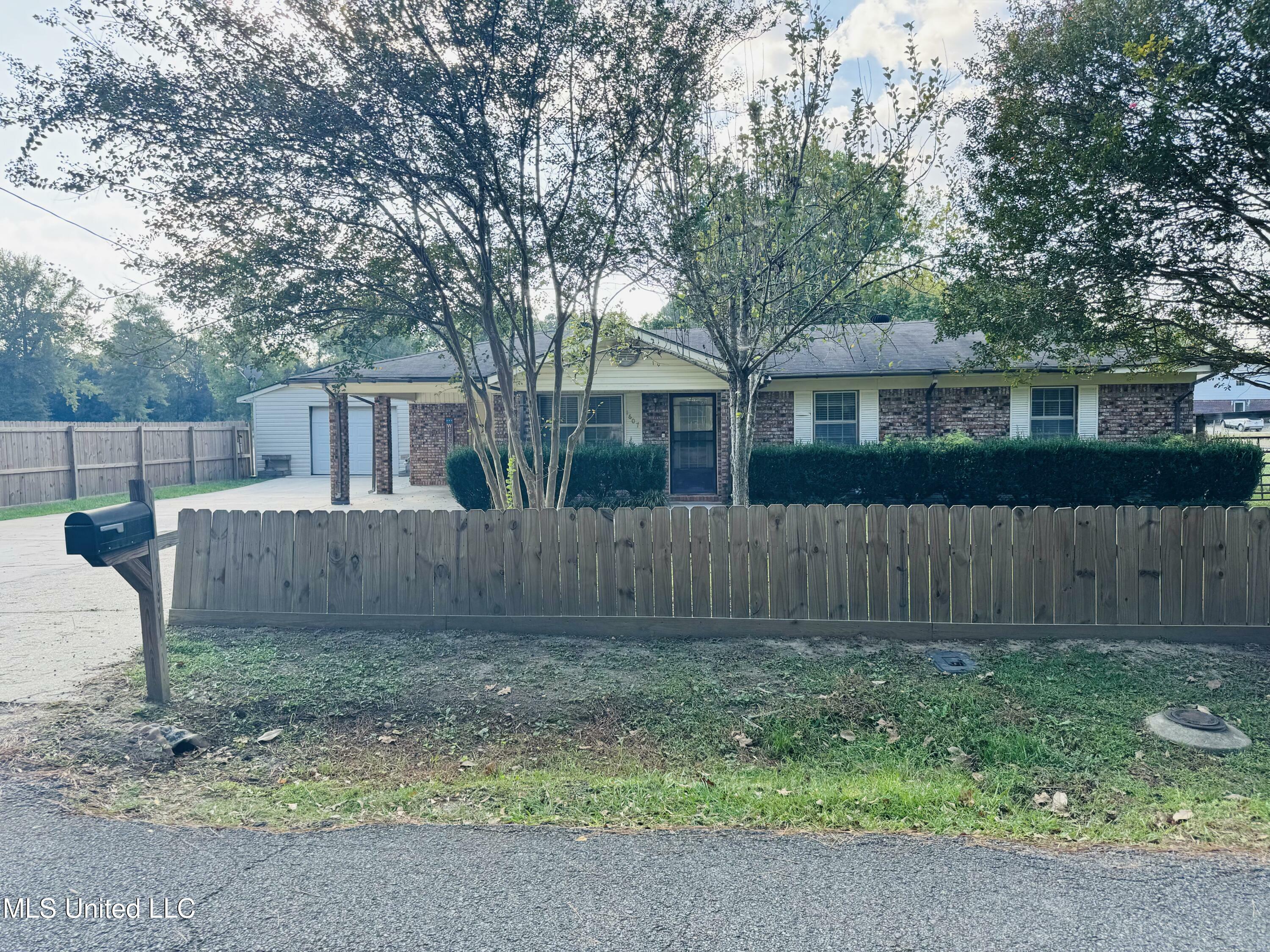 Property Photo:  1607 Lackey Street  MS 39451 