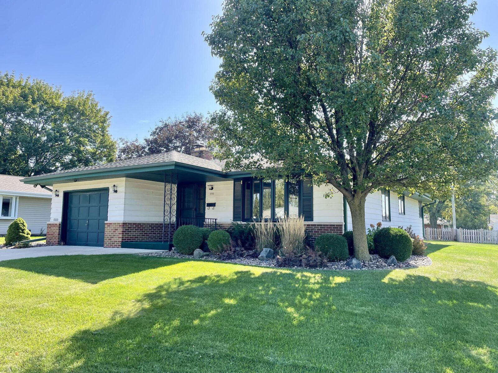 Property Photo: 559 Orchard St WI 53105