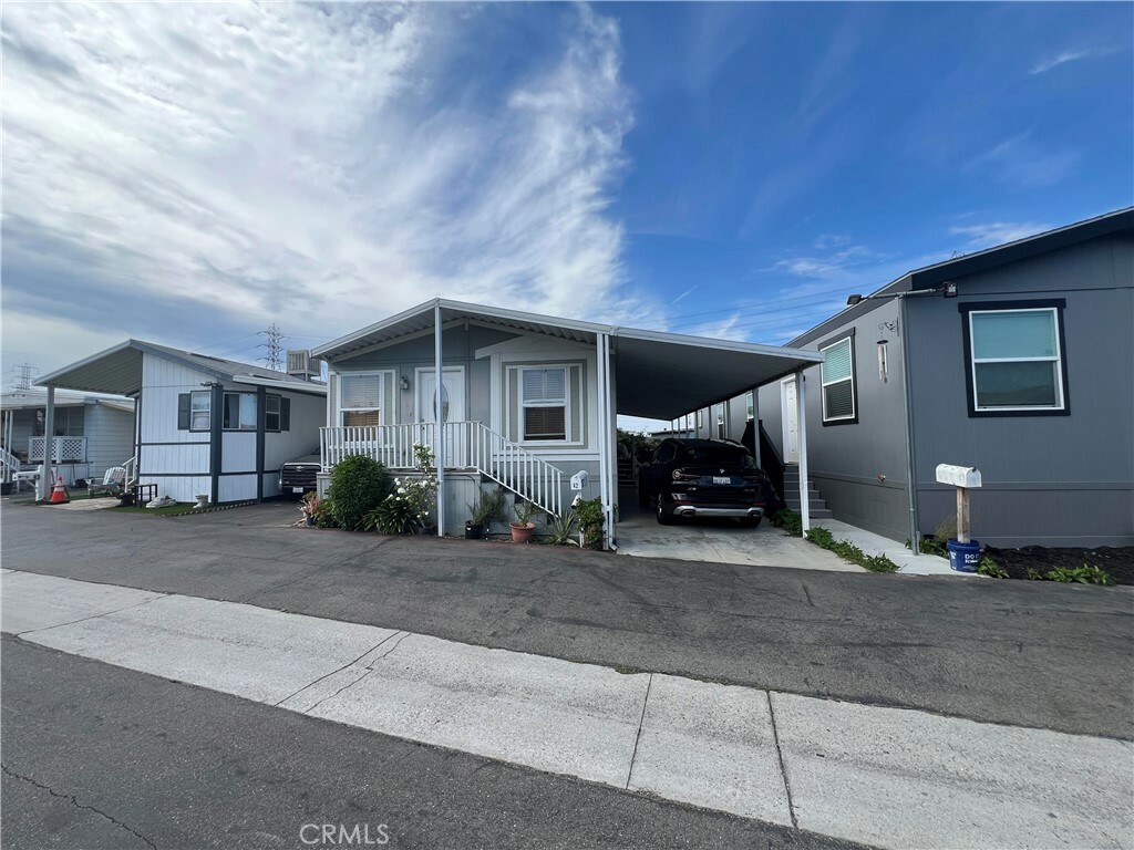 Property Photo: 17705 Western Ave 42 CA 90248