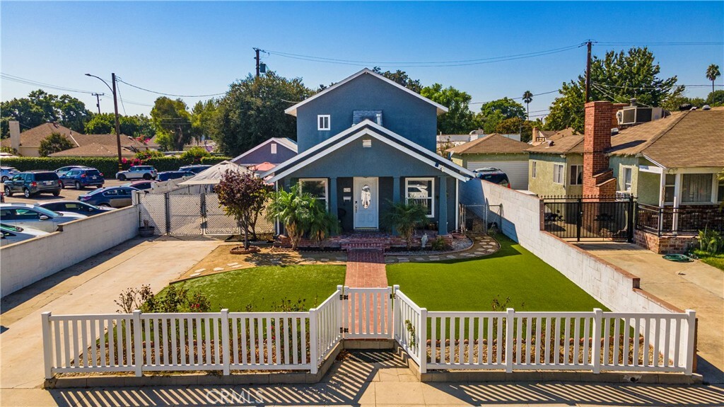 Property Photo:  417 N Lamer Street  CA 91506 