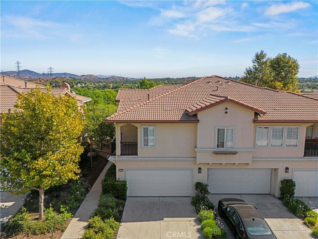 Property Photo:  27938 Dickason Drive  CA 91354 