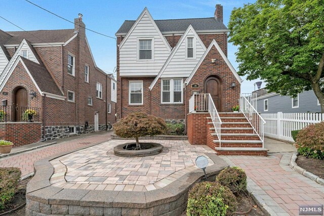 Property Photo:  38 Grant Avenue  NJ 07010 