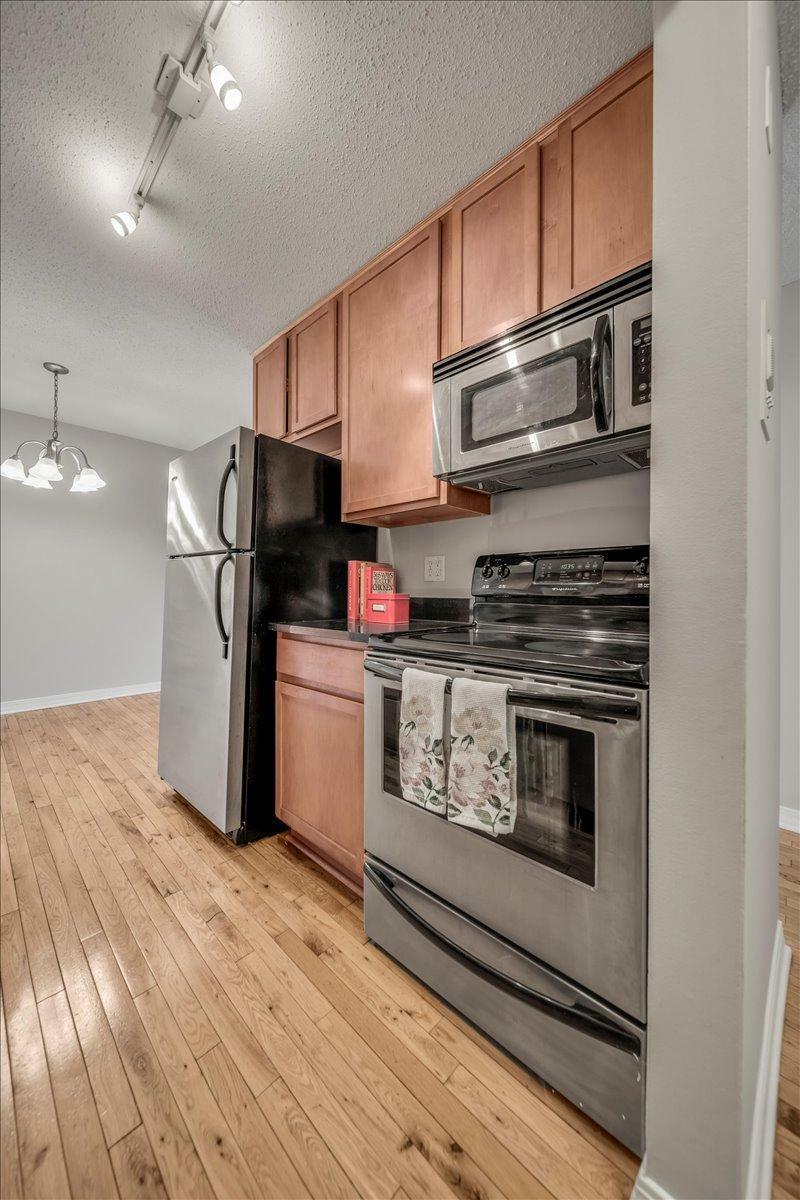 Property Photo:  3150 Excelsior Blvd 412  MN 55416 