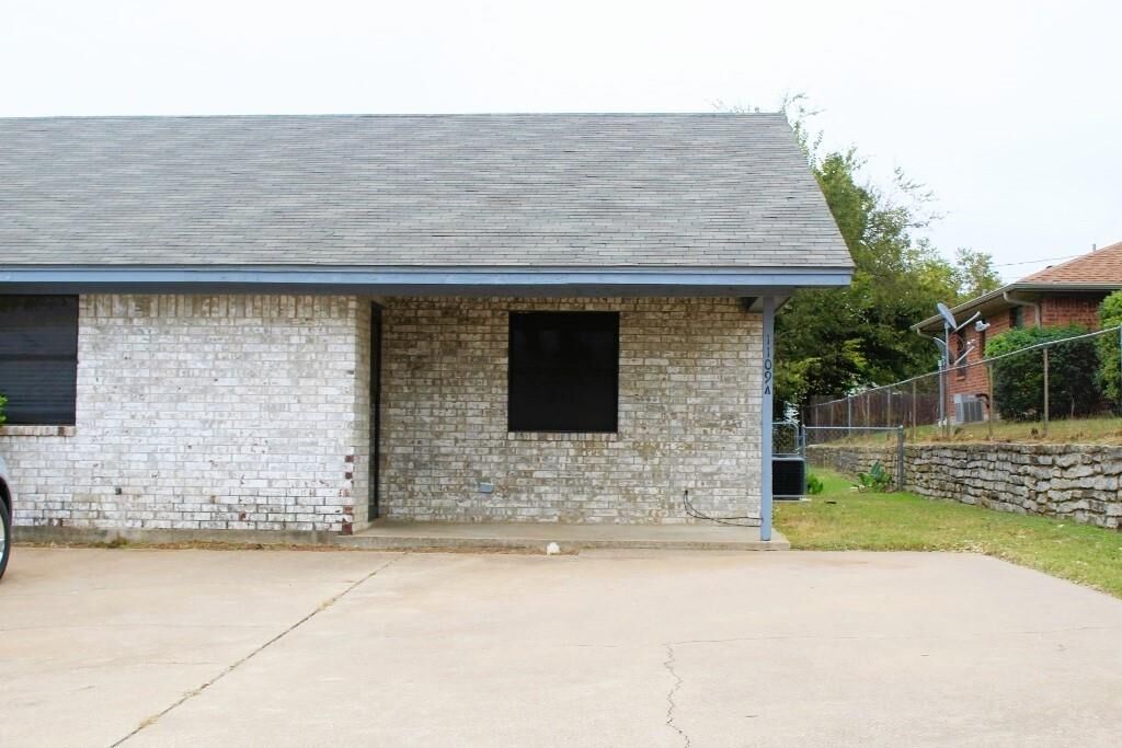 Property Photo:  1109 Curtis Drive A  TX 76086 