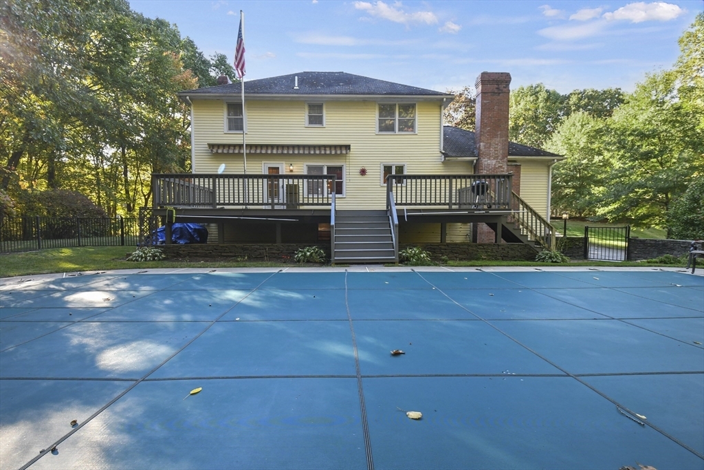 Property Photo:  11 Oregon Road  MA 01879 