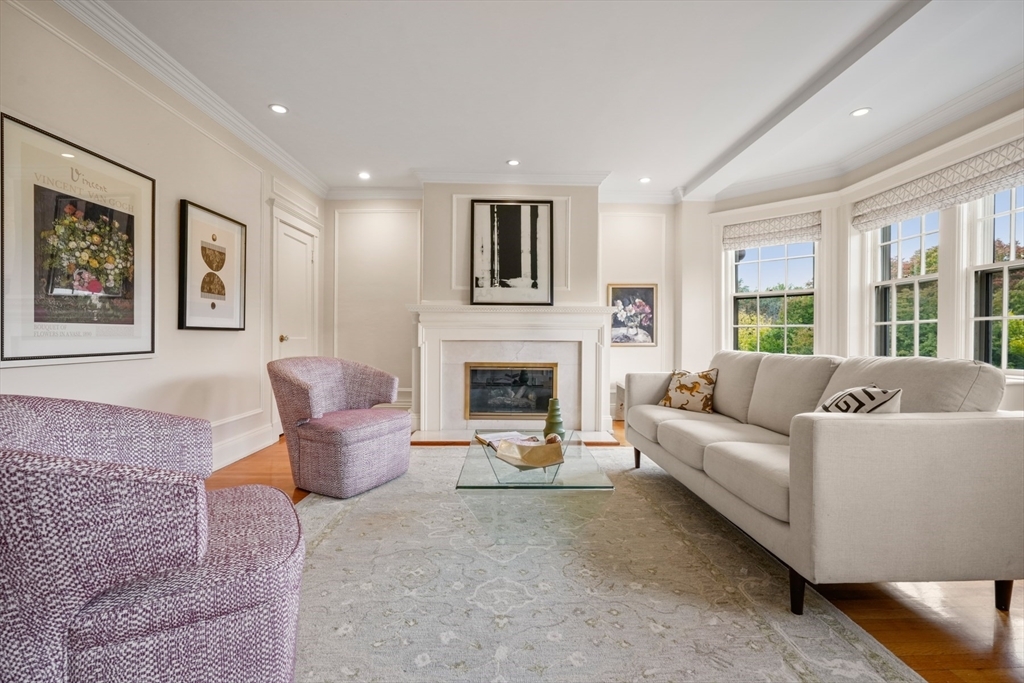 Property Photo: 250 Commonwealth Ave 14 MA 02116