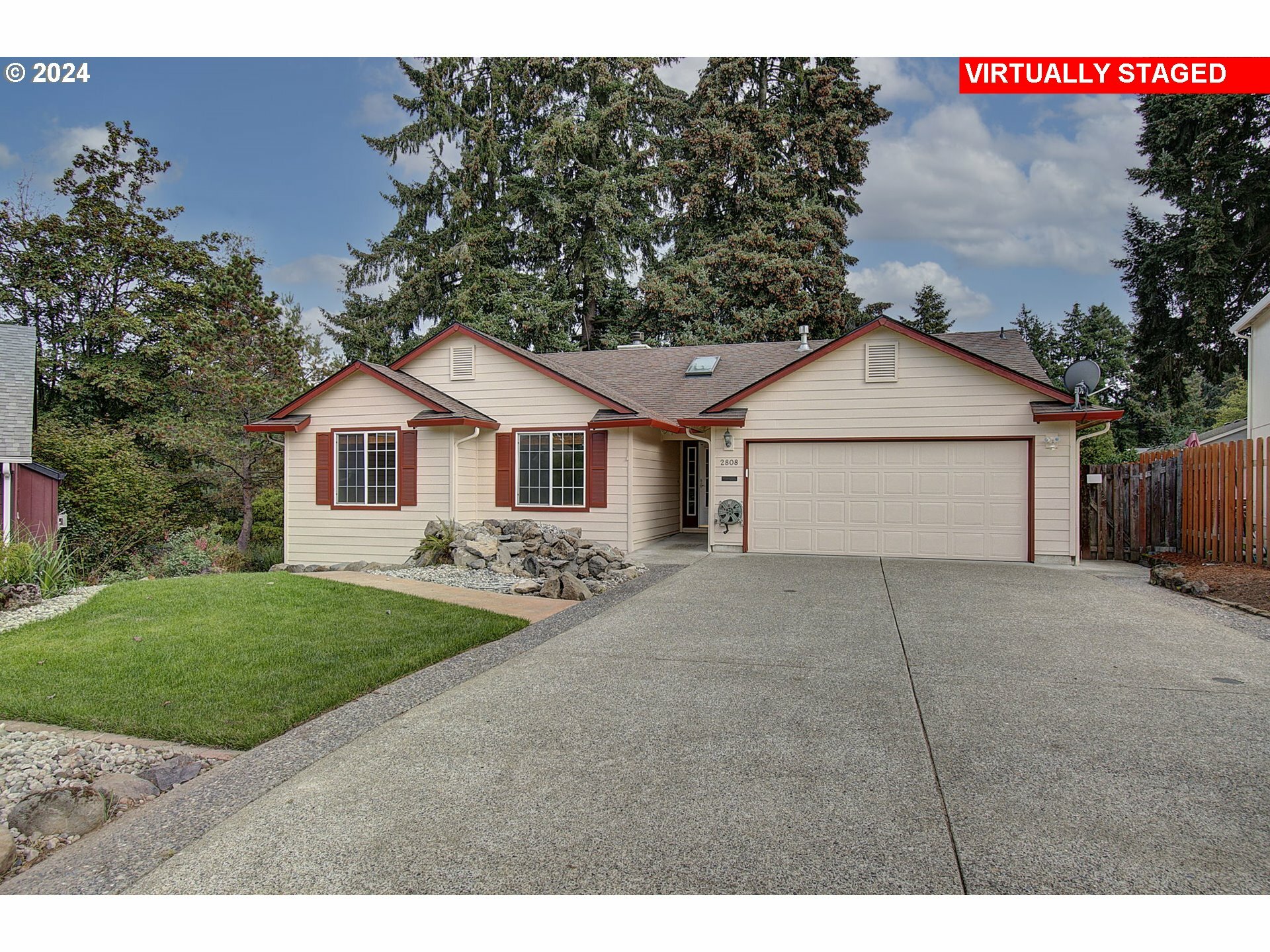 Property Photo:  2808 NE 95th Cir  WA 98665 