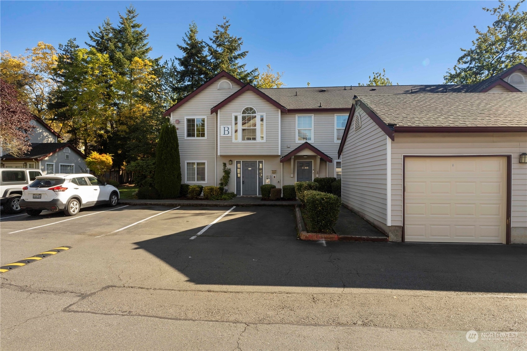 Property Photo:  13306 SE 272nd St B101  WA 98042 