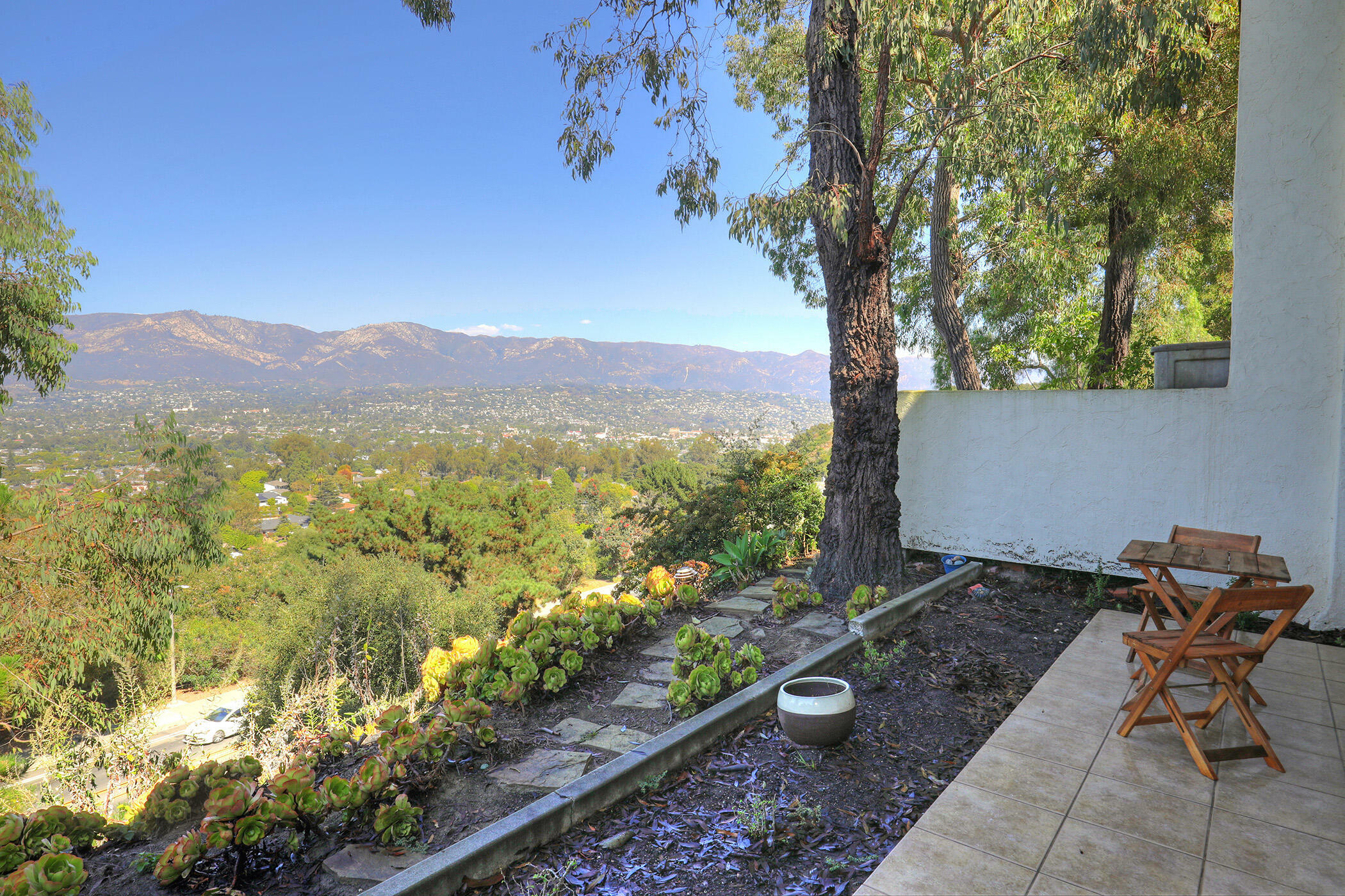 Property Photo:  1078 Miramonte Drive 4  CA 93109 