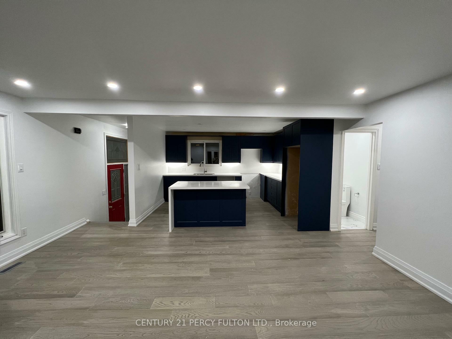 Photo de la propriété:  54 Howell Sq  ON M1B 1C4 
