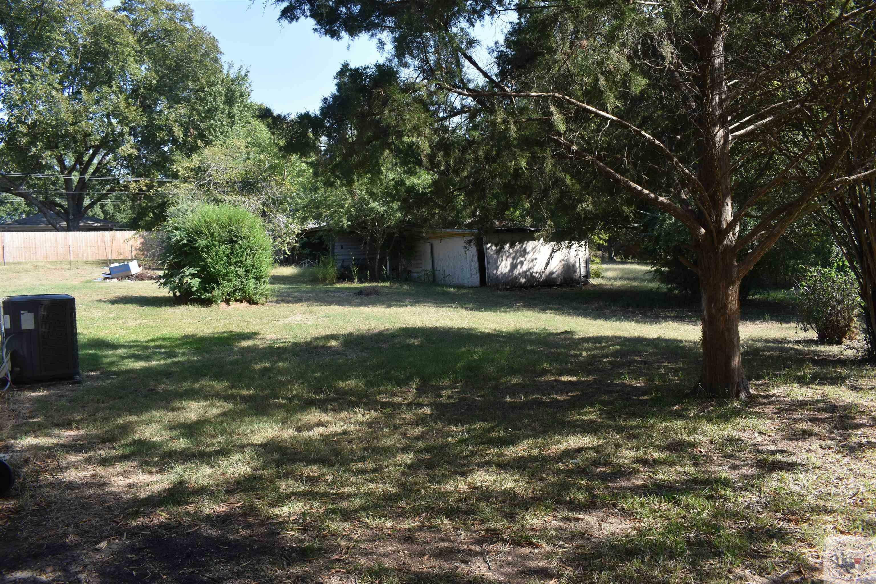 Property Photo:  700 Cleveland  AR 71854 