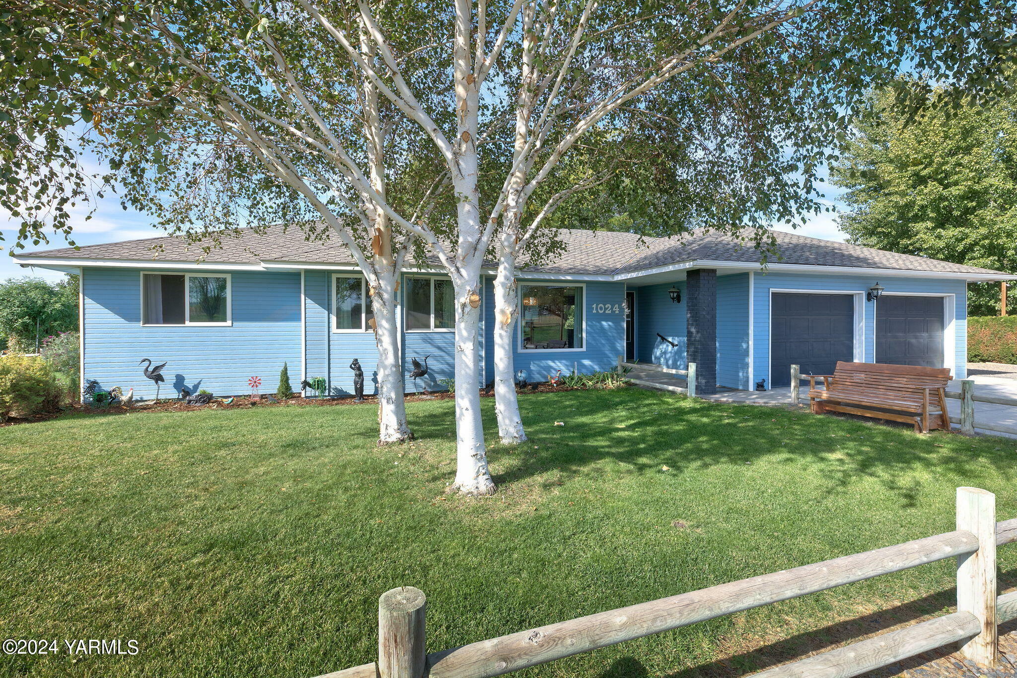 Property Photo:  1024 Beane Rd  WA 98936 