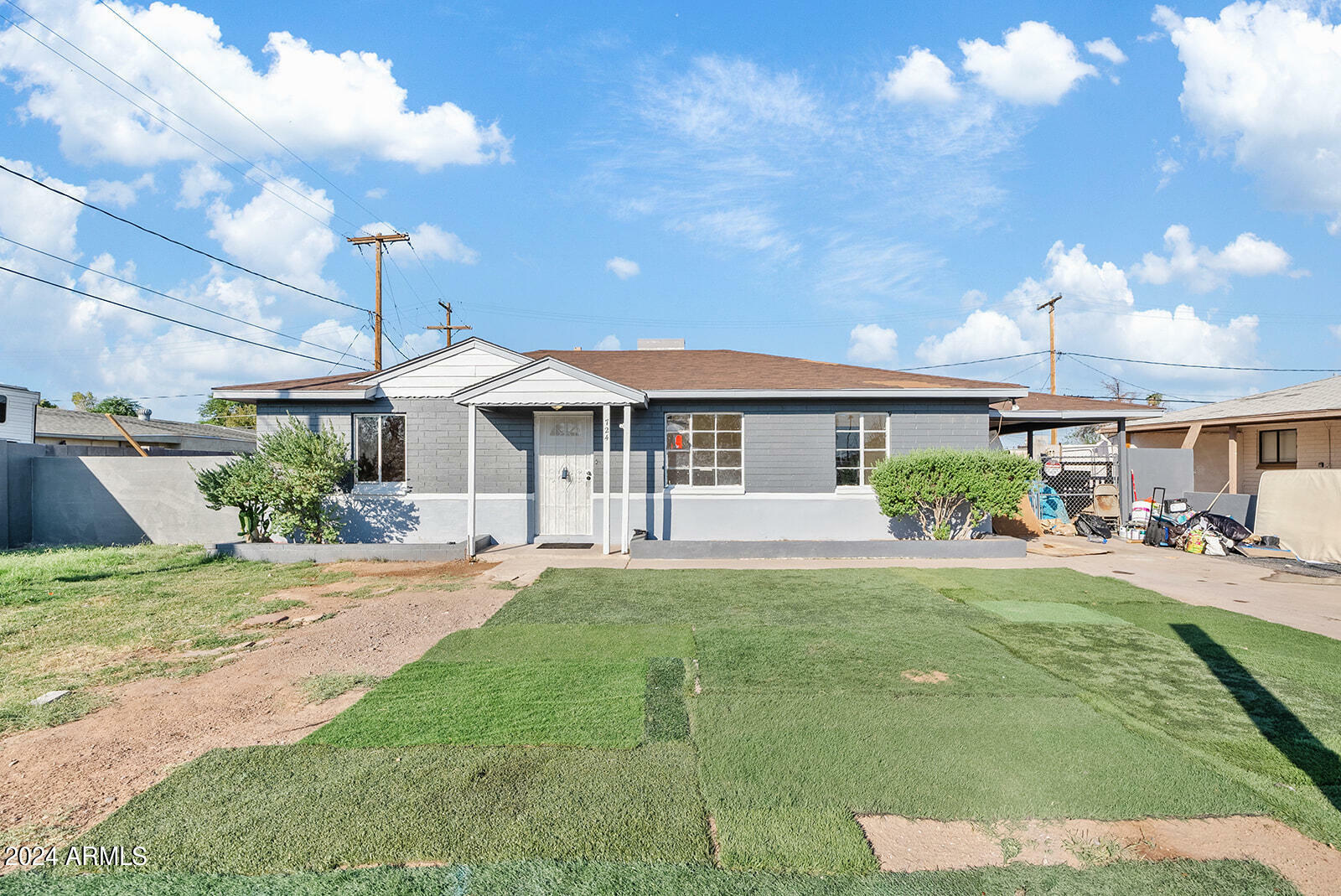 Property Photo:  724 S Lewis Road  AZ 85210 