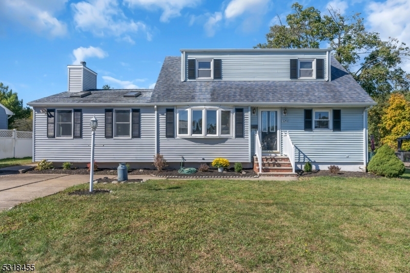 Property Photo:  126 Persinko St  NJ 08835 