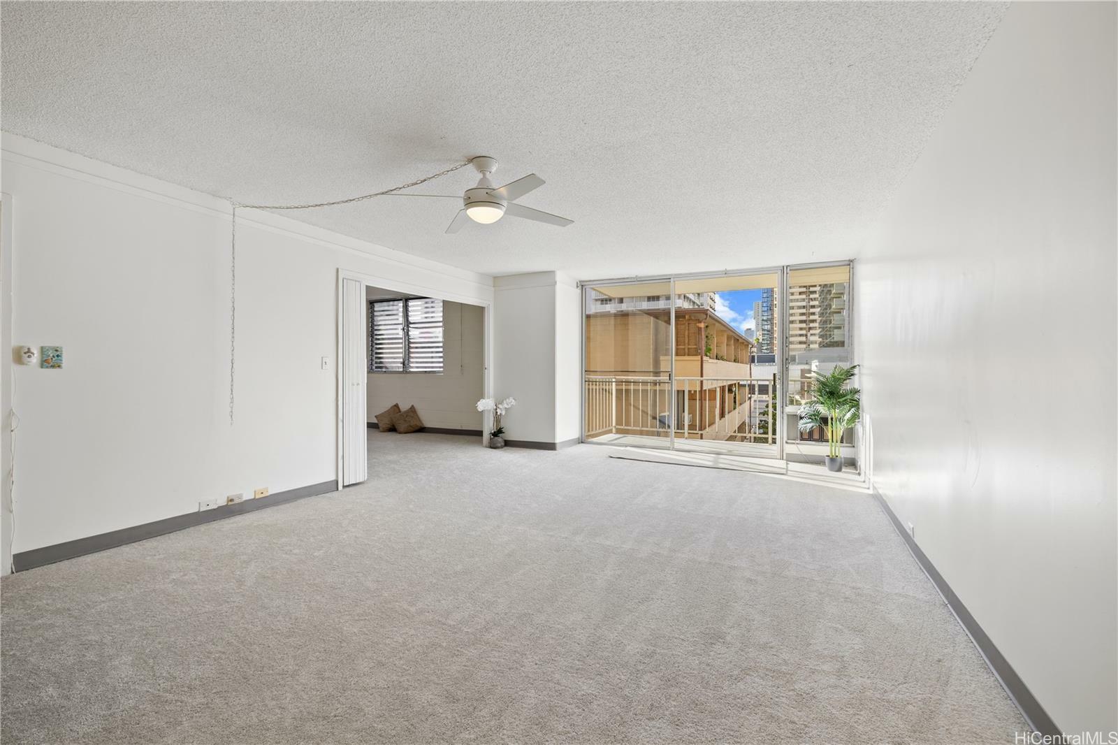 Property Photo:  222 Liliuokalani Avenue 404  HI 96815 