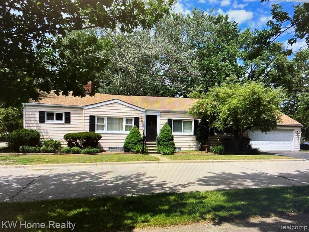 Property Photo: 328 N Hiel Street MI 48307 2641