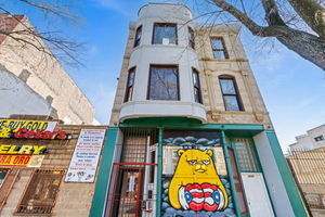 Property Photo:  2631 W Division Street 2F  IL 60622 