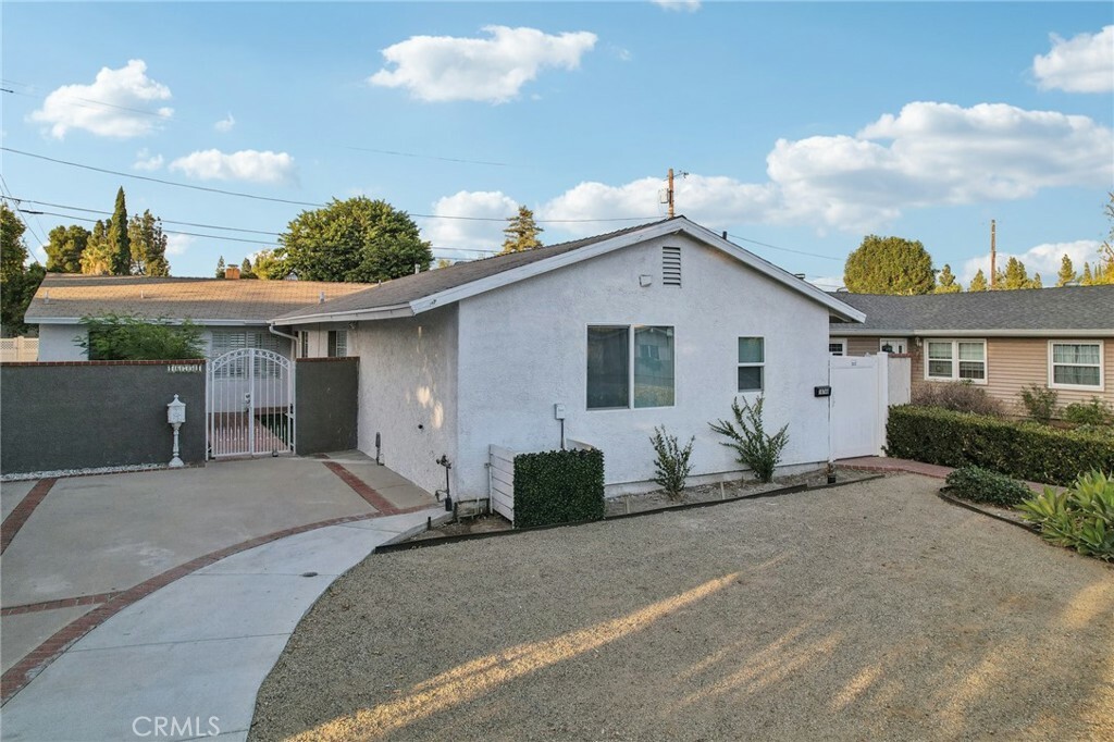 16751 Donmetz Street  Granada Hills CA 91344 photo